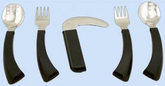 Ustensiles alimentaires (cuillère, fourchette et couteaux) avec prise en main conviviale